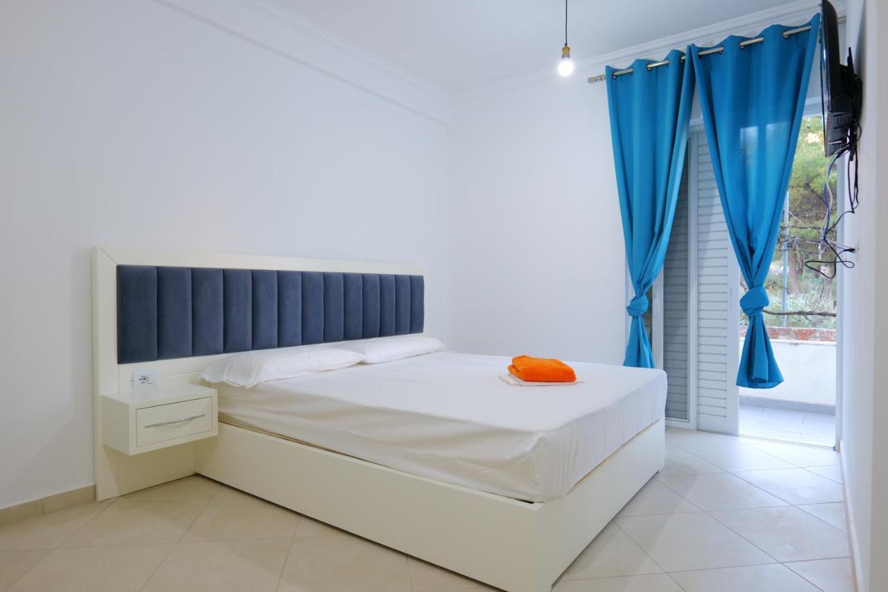 Davide Rooms Sarandë Exterior foto