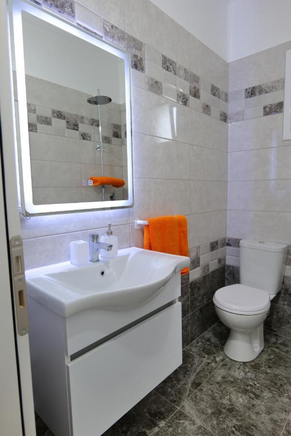 Davide Rooms Sarandë Exterior foto