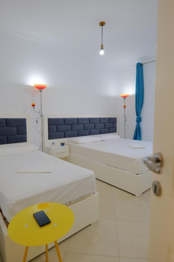 Davide Rooms Sarandë Exterior foto